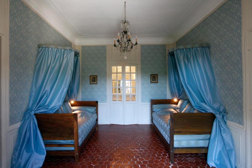 Chateau De La Barben Bed and Breakfast Habitación foto